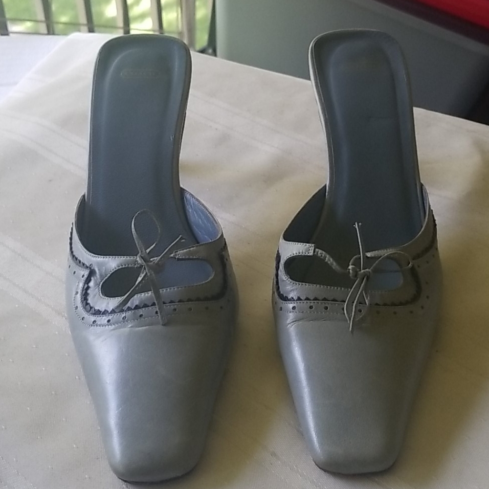 *PRE LOVED* Coach "Carly" Kitten Leather Mules